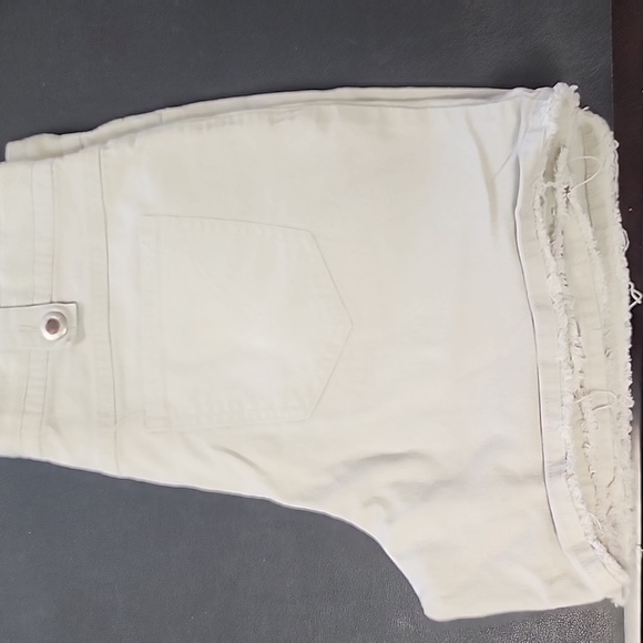 Duck Head  Womens Shorts, Size 6. Stretch - Picture 11 of 13